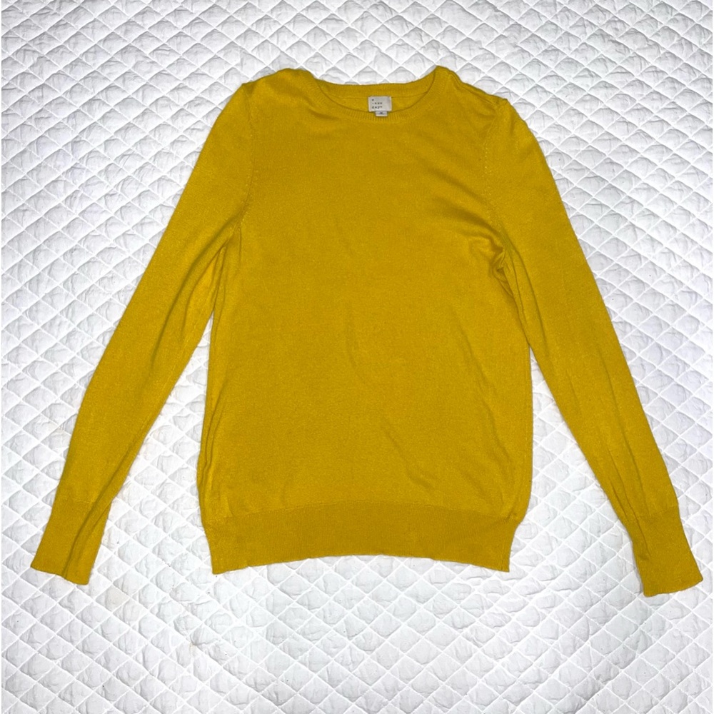 A new day Women’s Medium Yellow Lightweight Sweater